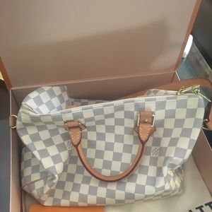 Louis Vuitton bag and wallet  Great condition